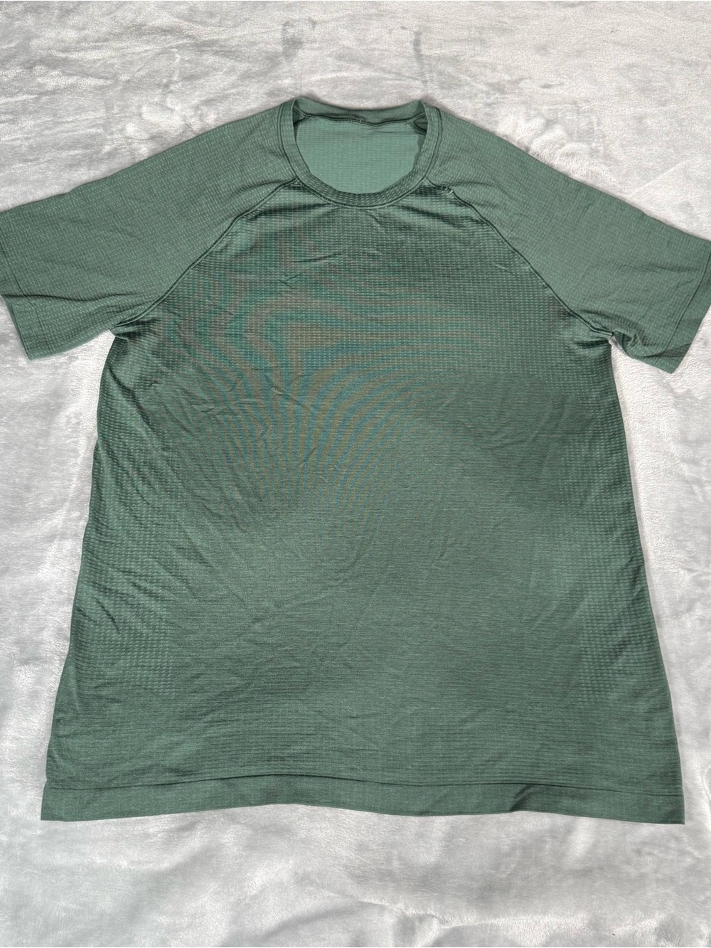 Lululemon Metal Vent Tech T Shirt Mens L Short Sleeve Athletic Stretch Green